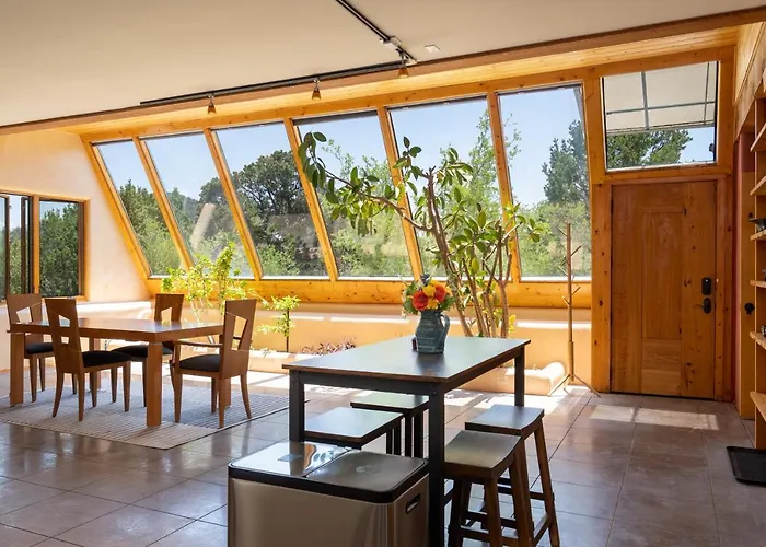 Santa Fe Ridgetop Retreat With 2 Hot Tubs And Views