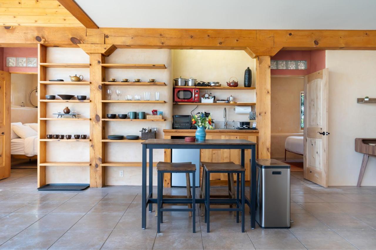 Ridgetop Retreat With 2 Hot Tubs And Views Hébergement de vacances