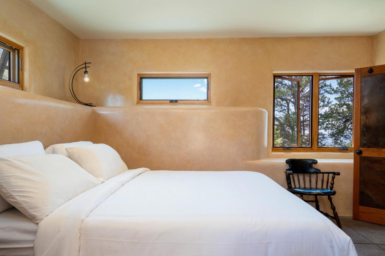 Ridgetop Retreat With 2 Hot Tubs And Views Santa Fé